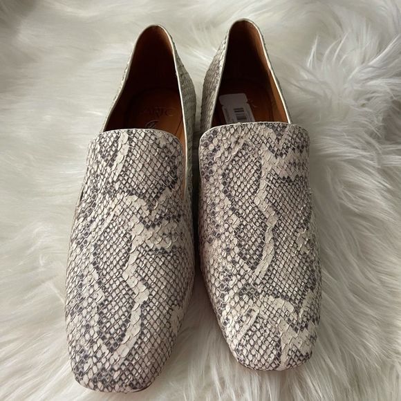 NWOT Sarto snake skin gray loafers, size‎ 10 - Picture 1 of 9